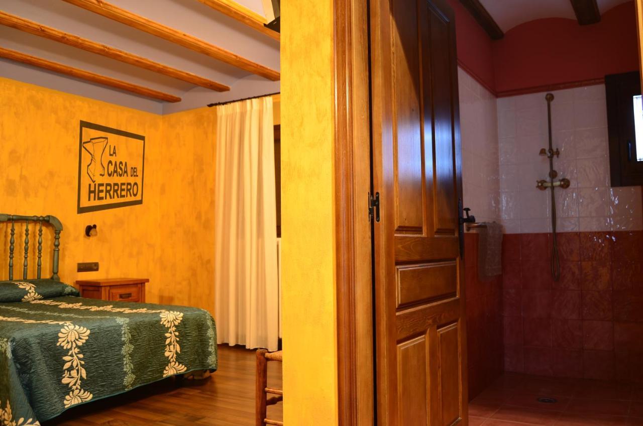La Casa Del Herrero El Poyo Exterior photo